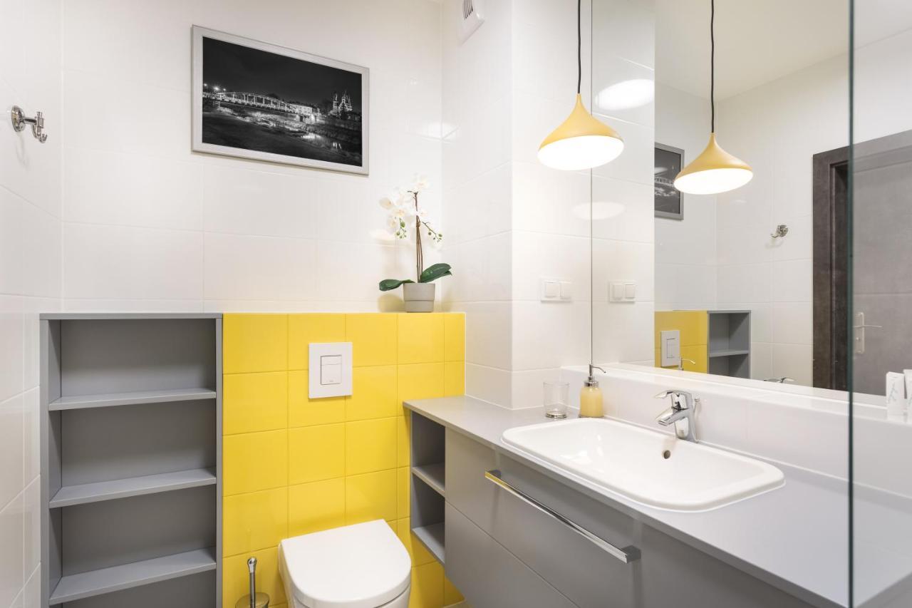 H2 Apartment- Gasiorowskich 4 - Parking Podziemny - Self Check In 24H - Mtp Targi - Pkp - Sklep Netto W Budynku Poznan Luaran gambar